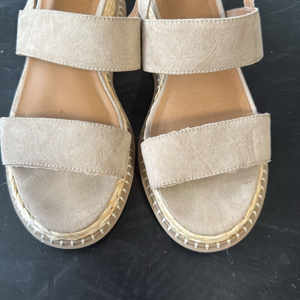 Universal Thread Sandals - image 8